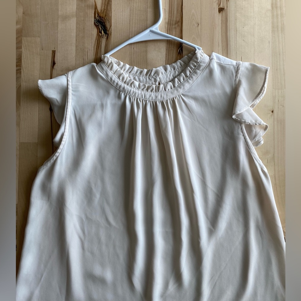 LOFT Cream Ivory Ruffle Blouse Flutter Sleeves Size Large